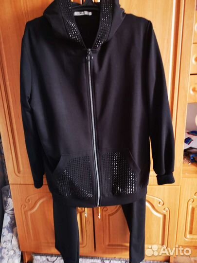 Спортивный костюм