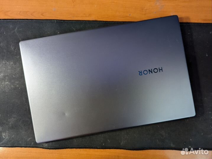 Honor magicbook 15 (5 5500U/8gb/512gb)