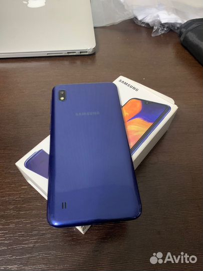 Samsung Galaxy A10, 2/32 ГБ