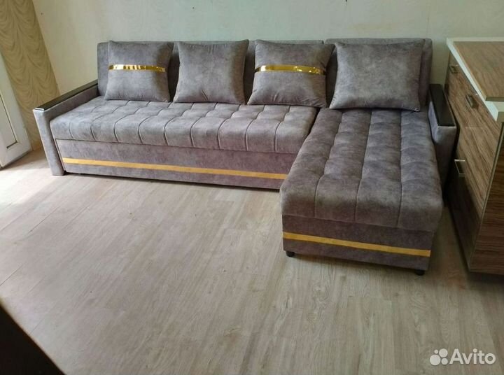 Диван угловой в наличии