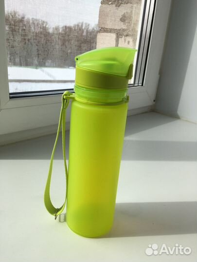 Модная бутылка для воды)