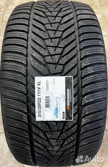 Hankook Winter I'Cept Evo 3 X W330A 275/40 R22 и 315/35 R22 111V