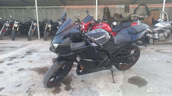 Kawasaki Ninja 250 в хорошем состоянии