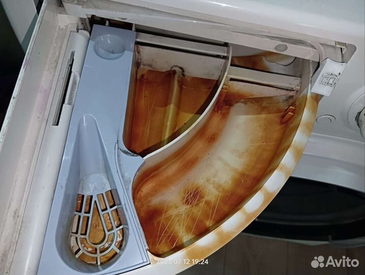 Стиральная машина Hotpoint Ariston RST601