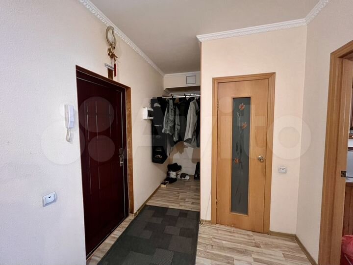 2-к. квартира, 77,8 м², 1/12 эт.