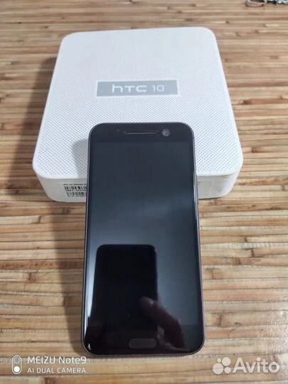 Телефон htc 10