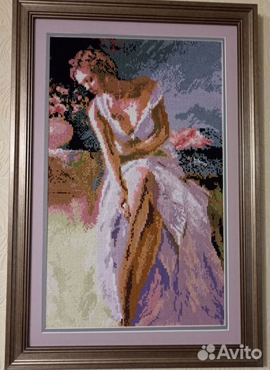 Готовая картина вышитая крестом