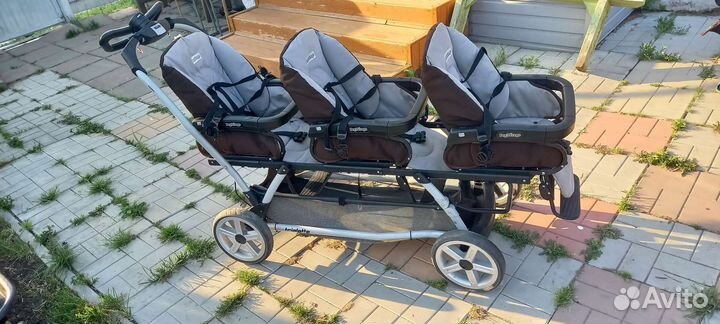 Коляска для тройни PegPerego