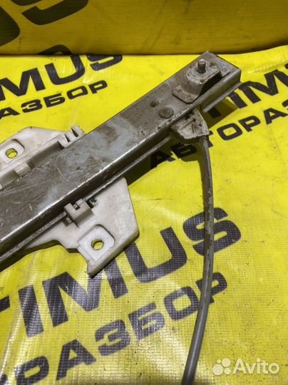 Передний правый стеклоподъемник Hyundai Matrix