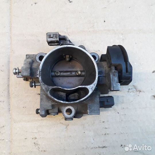 Дроссельная заслонка Пежо 206 1,4