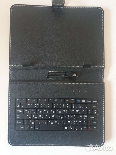 Чехол для планшета с клавиатурой