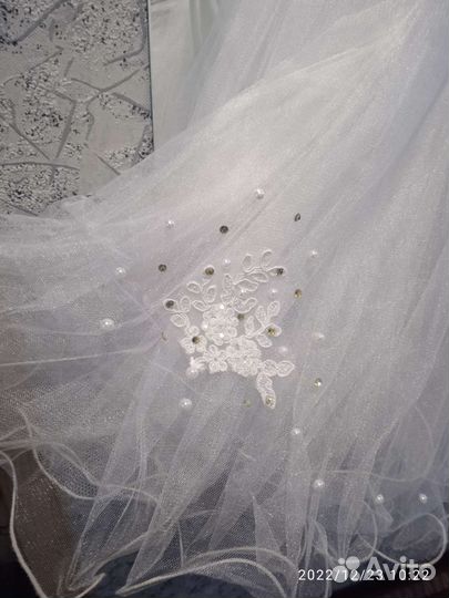 Искрящееся волшебное платье на 5-6 лет