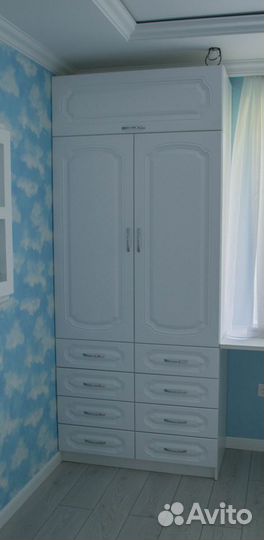 Шкаф с кроватью