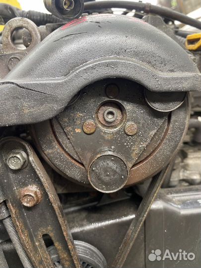 Компрессор кондиционера Subaru Impreza 73111FE040