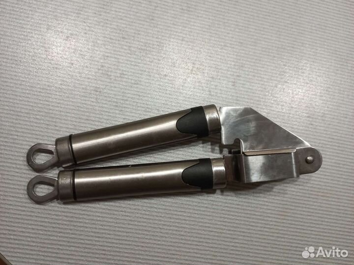 Чеснокодавилка