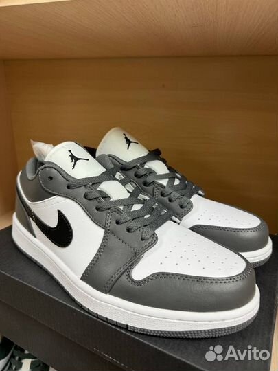 Кроссовки Nike Air Jordan 1 low iron grey