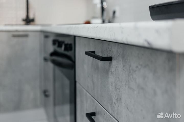 Угловая кухня «Бера» + духовка в подарок