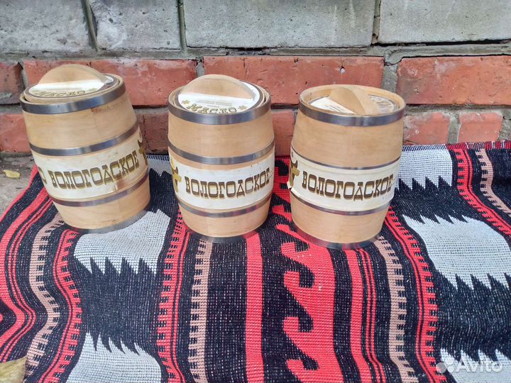 Деревяный бочонок