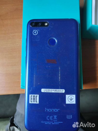 Телефон Huawei honor 7c