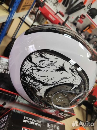 Мотошлем белый М