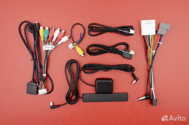 Магнитола Nissan Serena 10-16 Android 4+32 FYT 9