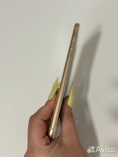 iPhone 8 Plus, 64 ГБ