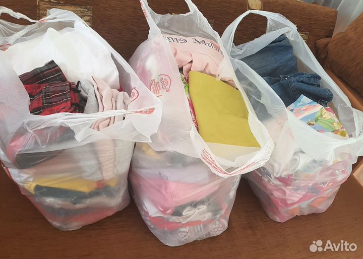 Одежда для девочки пакетом 3 штуки 98-110