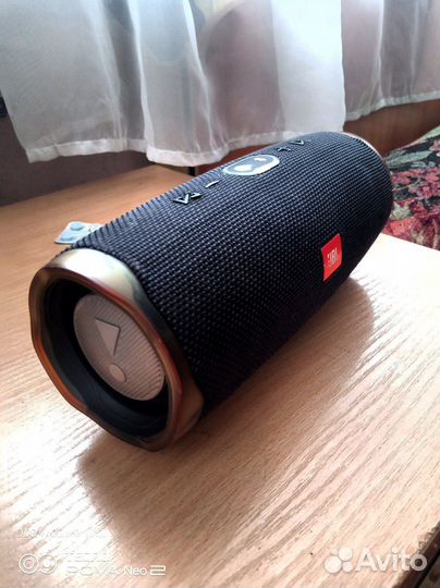 Колонка jbl charge 4