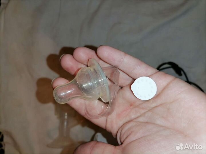 Молокоотсос medela электрический