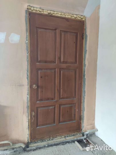 Дверь из массива