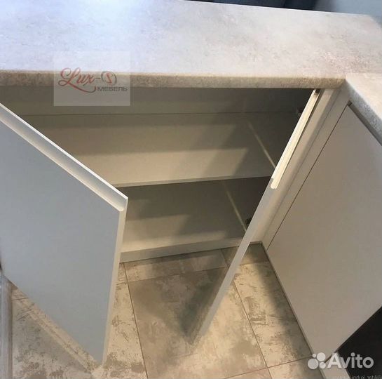 Кухонный гарнитур на заказ. Фабрика мебели