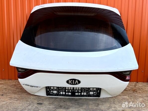 Крышка багажника Киа Стингер