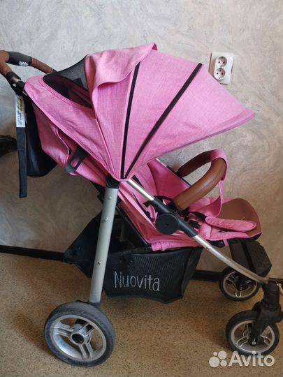 Прогулочная коляска