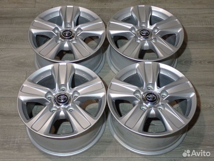 Комплект диск R17 Toyota Land Cruiser оригинал
