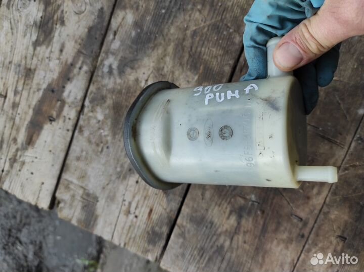 Бачок гур Ford Puma