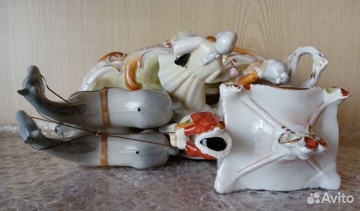 Статуэтка фарфоровая 