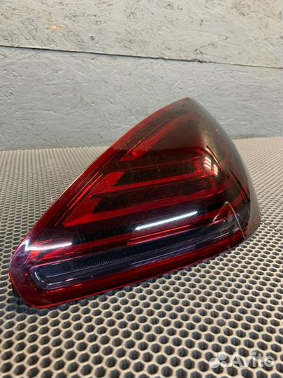 Фонарь заднего хода задний правый Porshe Panamera