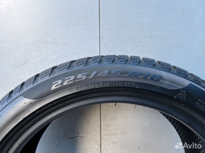 Pirelli Winter Sottozero 3 225/45 R18