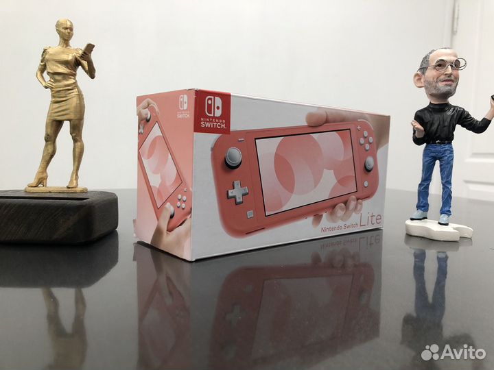 Nintendo Switch Lite Сoral