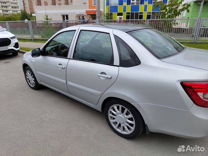 LADA Granta 1.6 МТ, 2014, 155 000 км