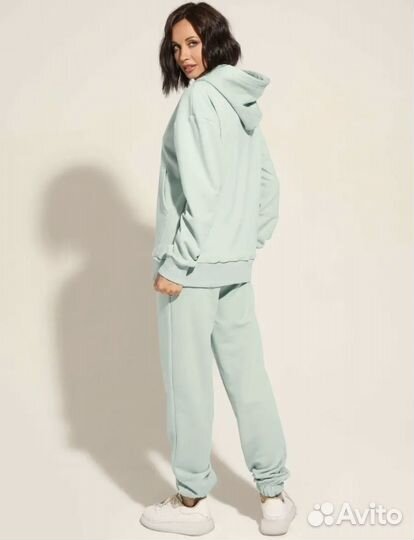 Костюм спортивный женский