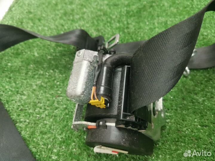 Ремень безопасности передний левый Ford Focus 3