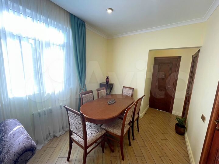 3-к. квартира, 72 м², 2/3 эт.