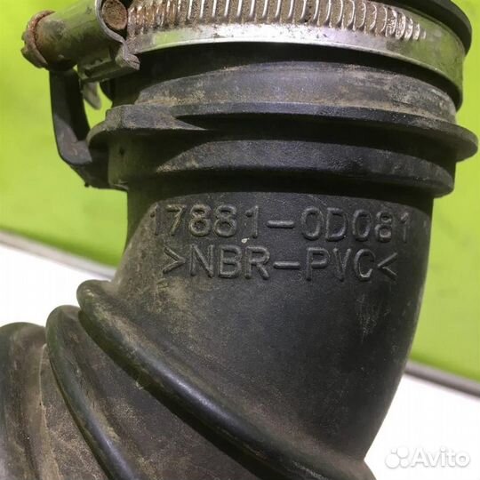 Патрубок воздушного фильтра Тойота Королла Е120