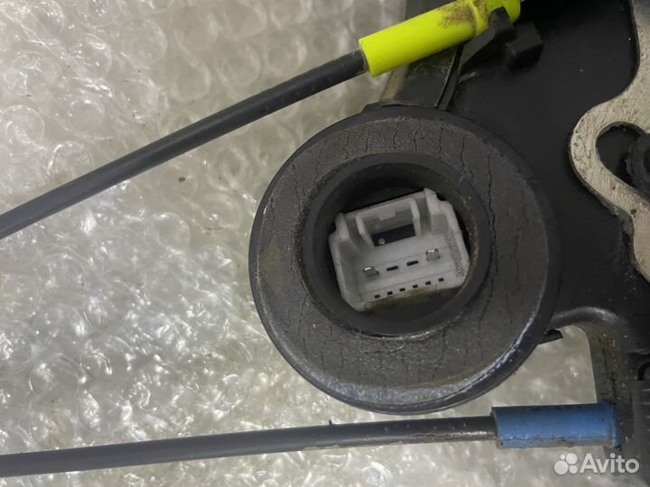 Замок двери задний левый Avensis Авенсис T251 2006