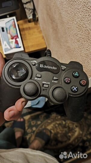 Игровая клавиатура и мышка