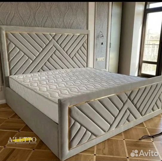 Кровать двуспальная на заказ