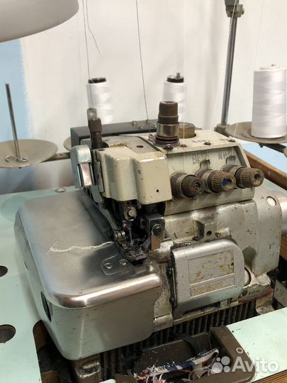 Промышленный оверлок агат, 5 ниточный