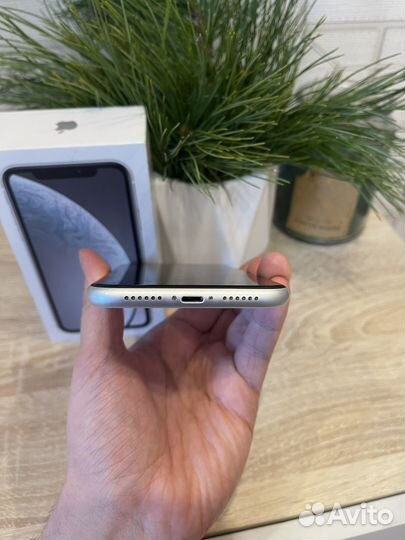iPhone Xr, 128 ГБ