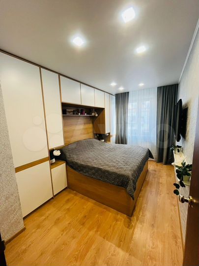 2-к. квартира, 55 м², 10/10 эт.